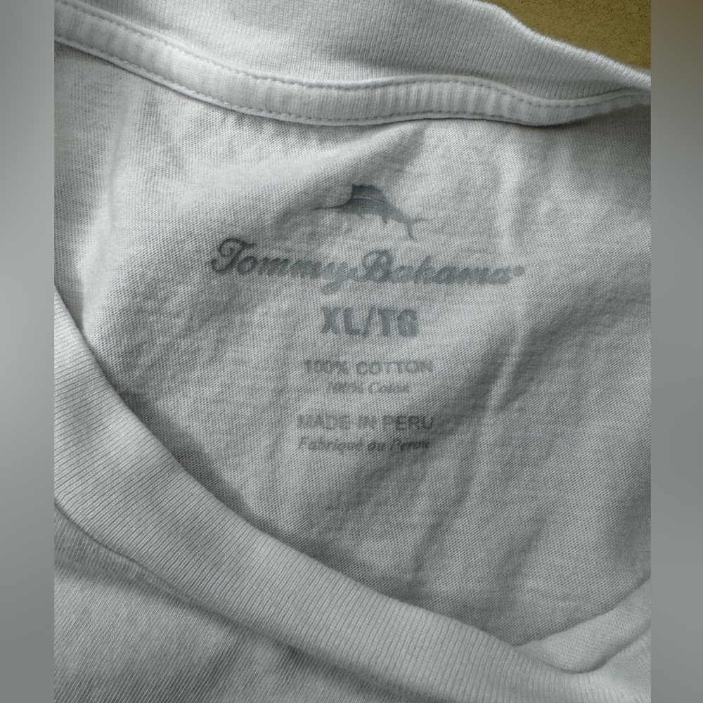 Tommy Bahama Men’s Bainbridge Match Graphic Tee - Picture 4 of 8